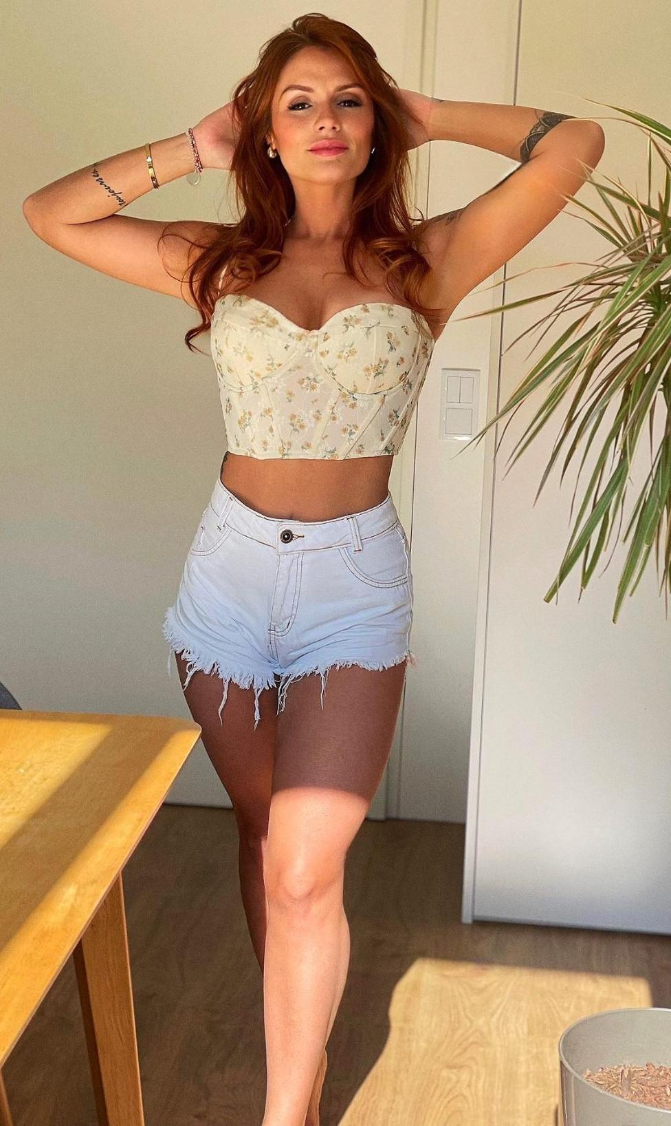 Masseuse Luana Porto